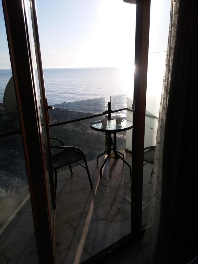 Apartment On The Back Sea Batumi Bagian luar foto